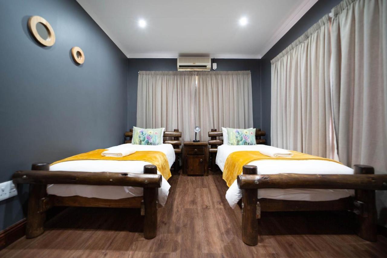 Red Sands Country Lodge Куруман Экстерьер фото